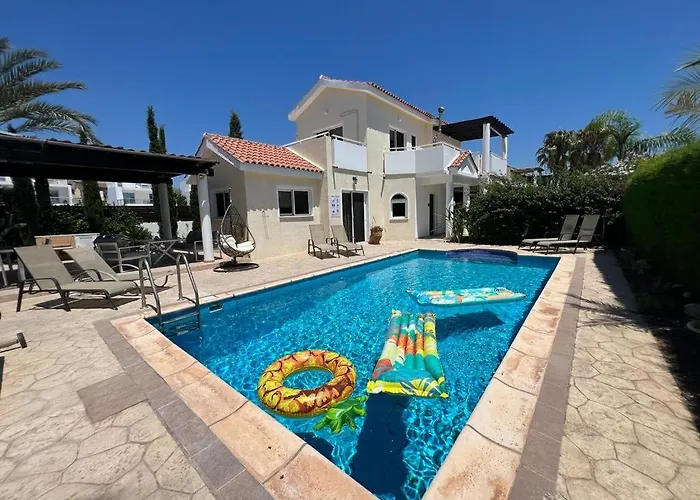 Villa Tamara With Private Pool